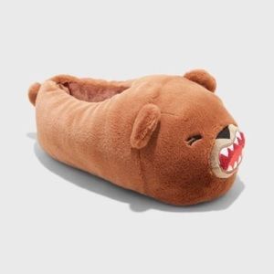 CAT & JACK Kids' Gatlin Bear Slippers